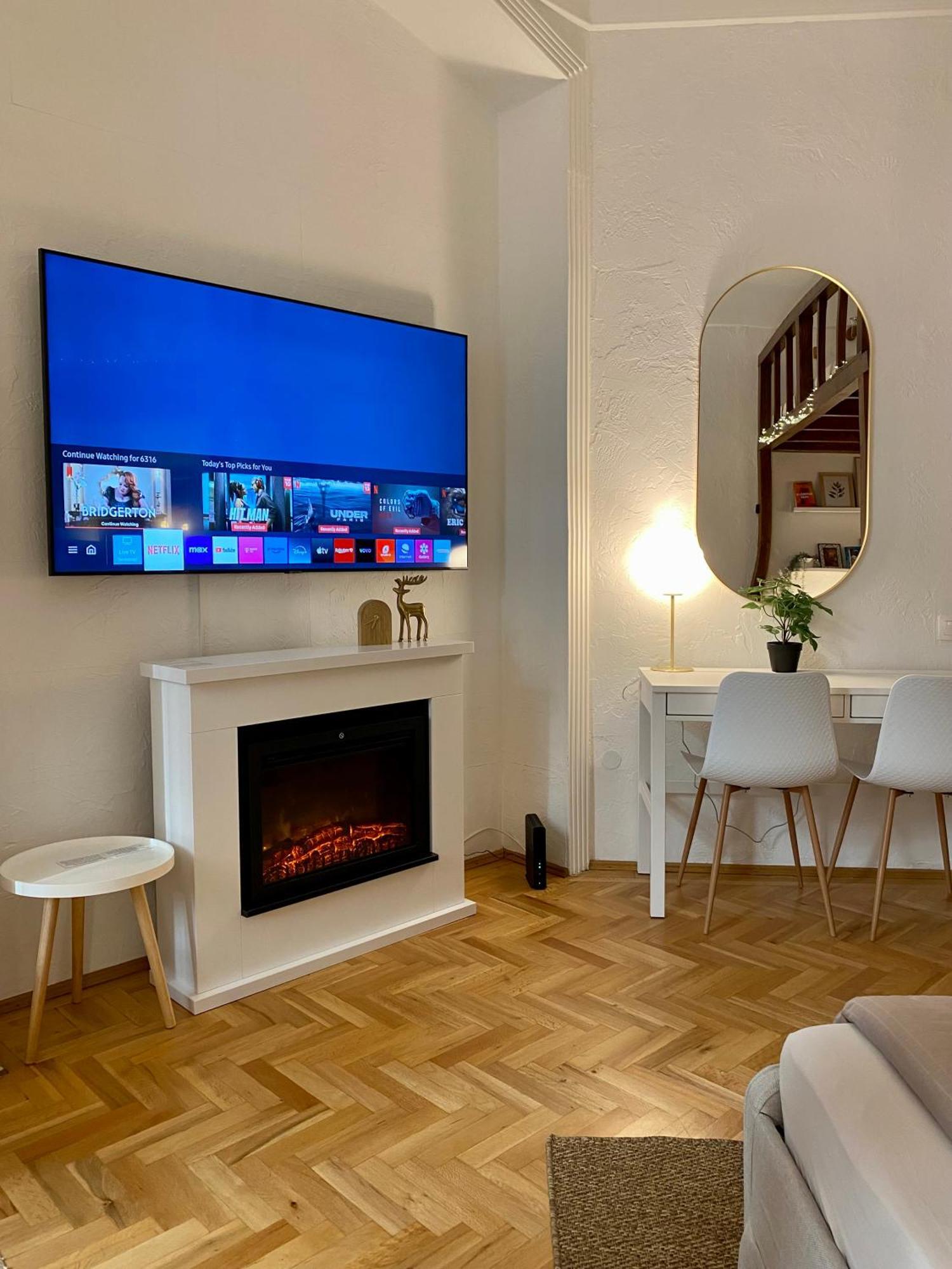Romantic Centre Flat - Alexandra דירה